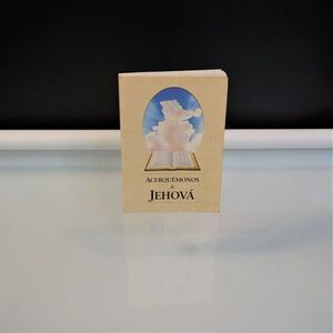 Acerquémonos a Jehová By Milton G. Henschel Spanish Language 2002 Paperback